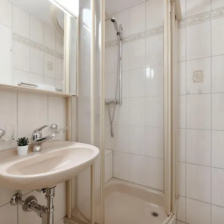 Regina Golfblick By Interhome Apartment Davos